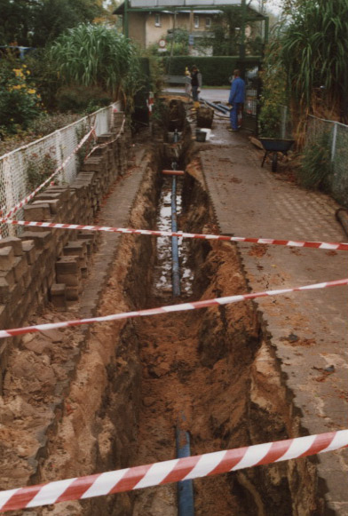 Schaden an der Hauptwasserleitung der Mainova